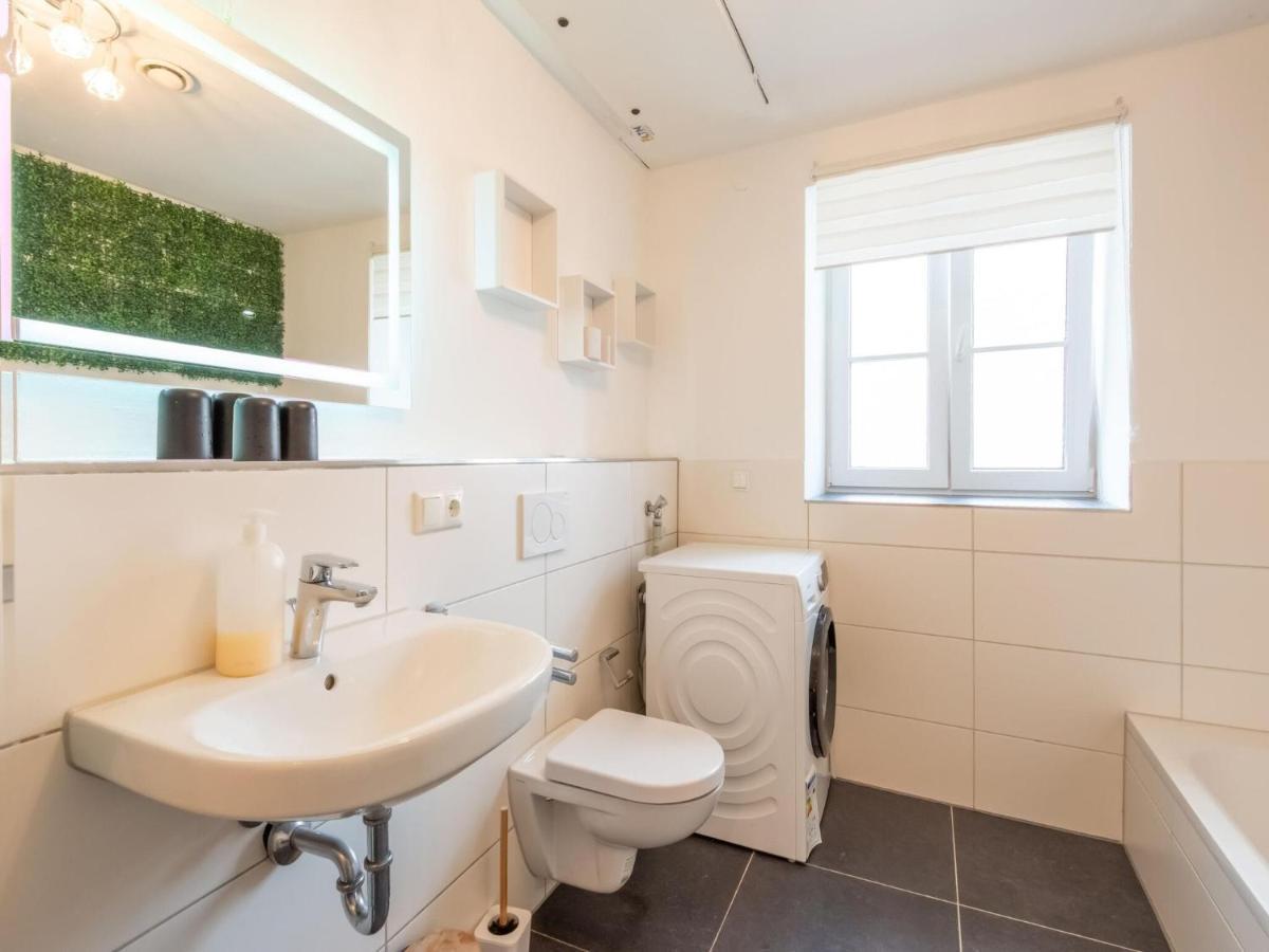 Apartment With Terrace In An Ideal Location Haunsheim Екстериор снимка