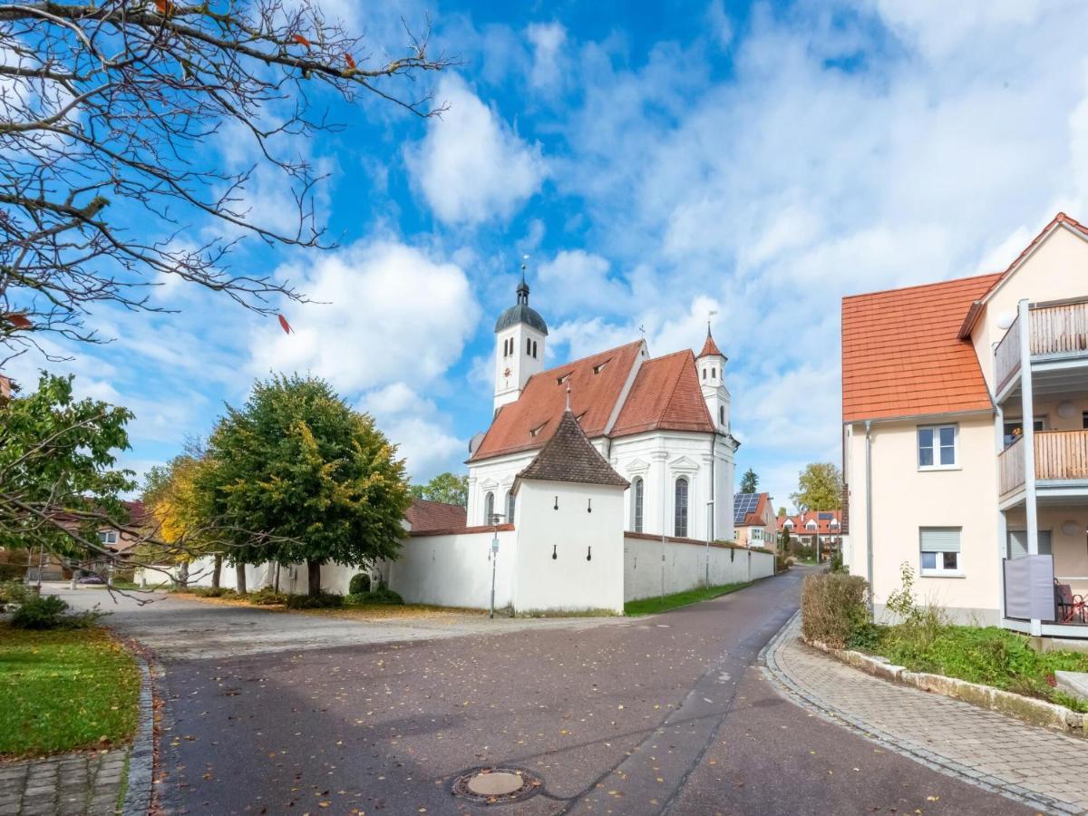 Apartment With Terrace In An Ideal Location Haunsheim Екстериор снимка