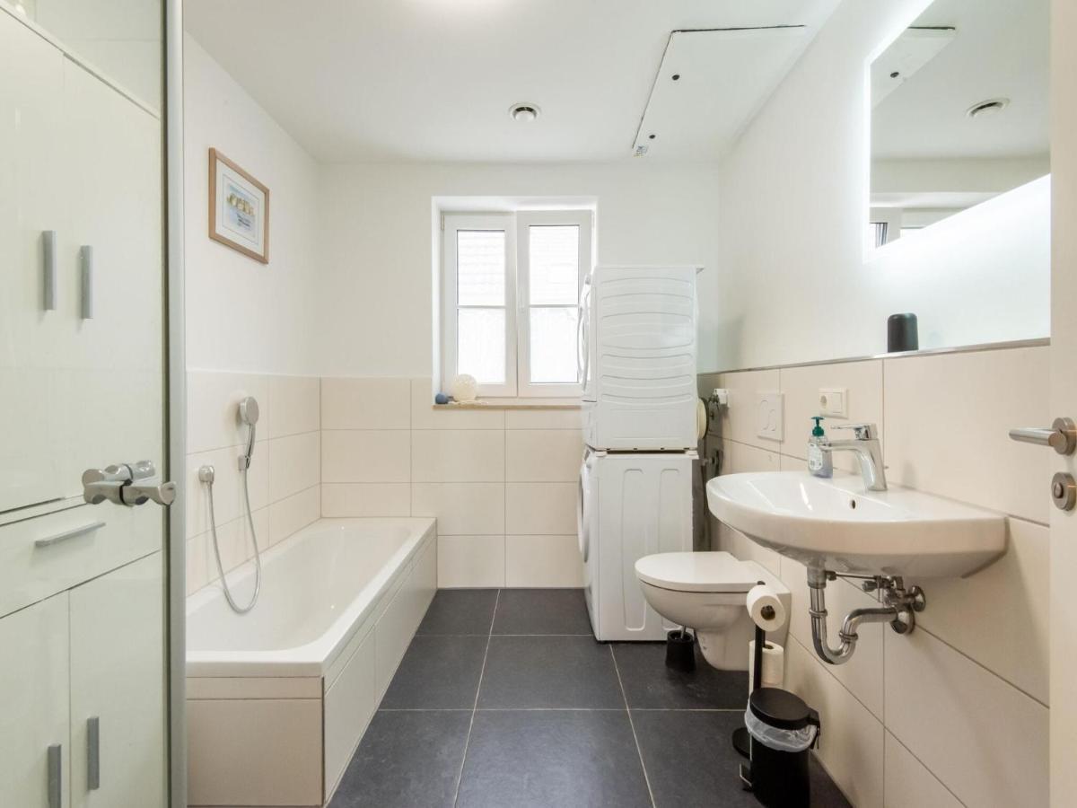 Apartment With Terrace In An Ideal Location Haunsheim Екстериор снимка